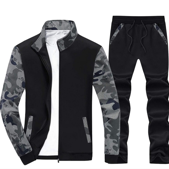 Track suits - Picture 2 of 9